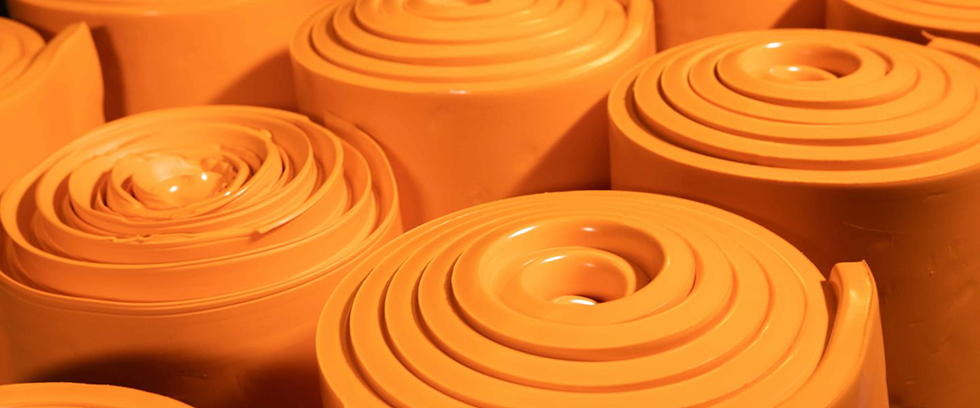 1754553056740311.jpg vulcanised-rubber-and-solvents.jpg