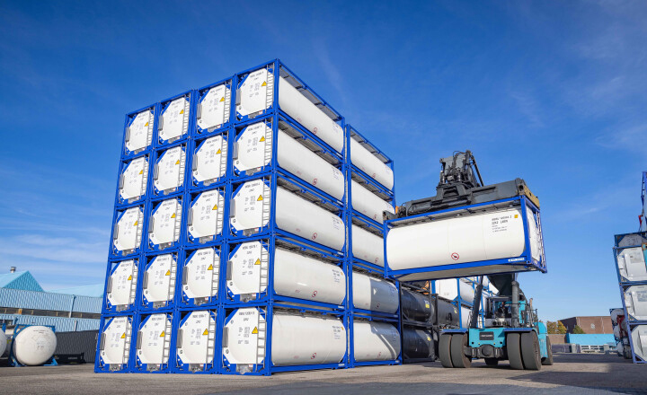 Chemical warehouse with ISO tanks and drum storage